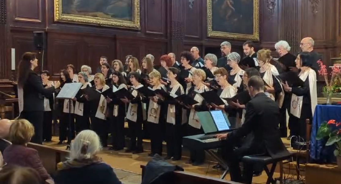 Concert de la chorale Gomidas en l'église Saint Pierre de Saint Chamond le 5 mai 2024